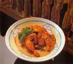 Siap Base Kalas. chicken curry. Mainski. Nusa Lembongan, Bali.
