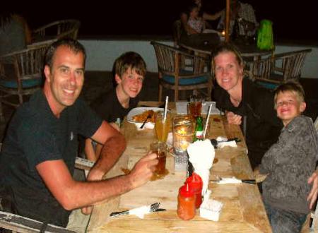 MAINSKI Nusa Lembongan restaurant