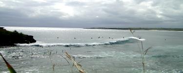 Ceningan Point, Via Nusa Lembongan. a fun wave