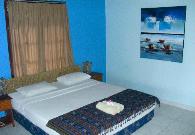 Mainski Lembongan Island Resort Hotel deluxe Aircon room