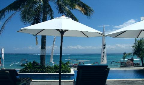 Mainski Nusa Lembongan Resort pool