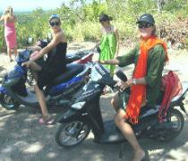 Mainski Lembongan resort hotel, Bali. hire scooters.