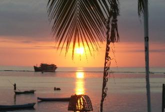 Nusa Lembongan, Bali.  sunset from Mainski hotel.
