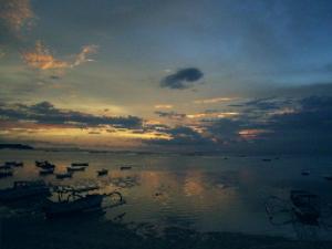 Sunset Beach at Mainski Nusa Lembongan Hotel Accommodation.