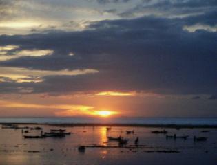 Nusa Lembongan island accommodation - Sunset beach.